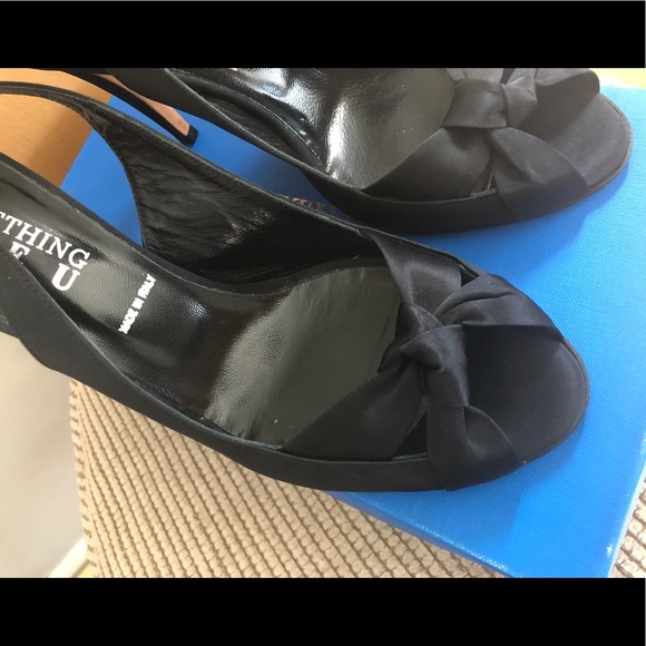 Something Bleu Sling Back Heels - Picture 6 of 8